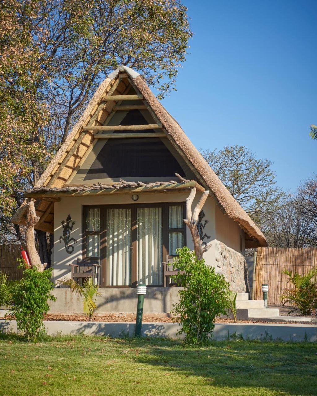 Thamalakane River Lodge Maun Exterior photo